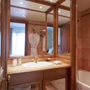 Badezimmer Suiten Hotel de Vigny Champs Elysees
