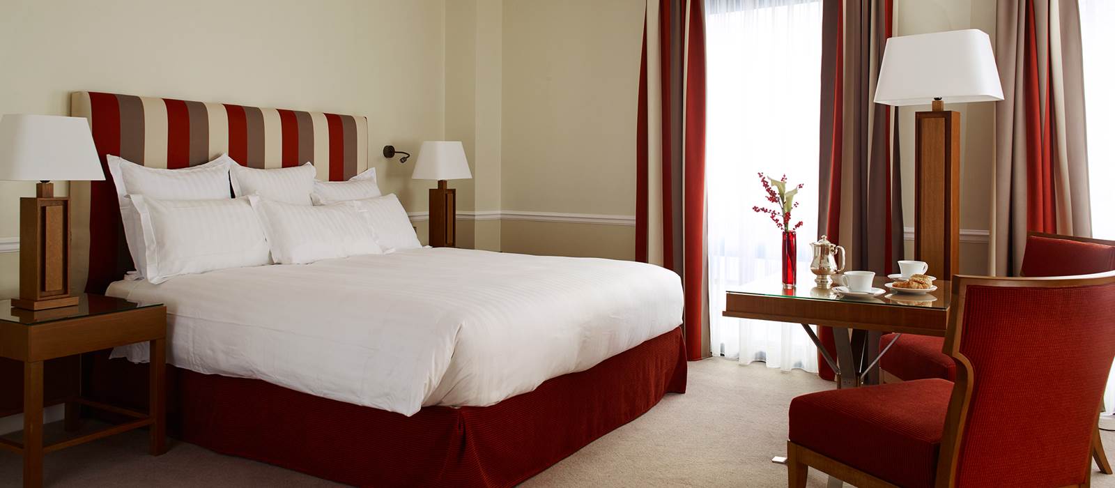 Zimmer Deluxe Hotel de Vigny Paris