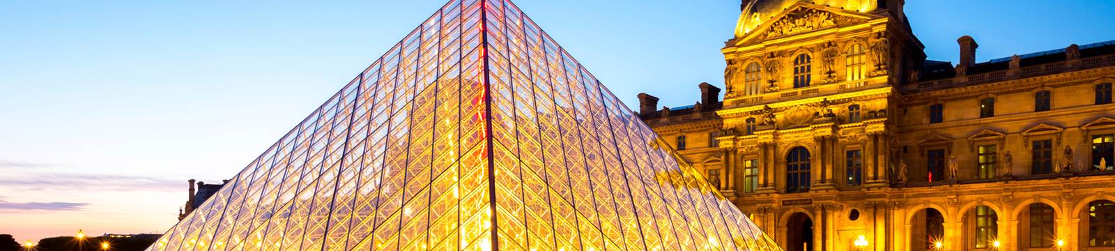Museum des Louvre Hotel Champs Elysees Paris